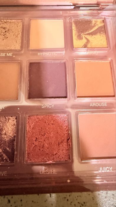 Paleta Huda Beauty