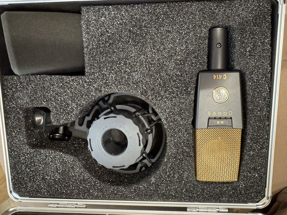 AKG C414XLII вокальный конденсаторный микрофон