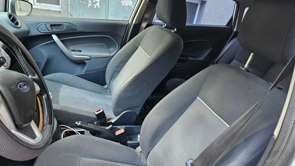 Форд Фиеста 1.4 HDI