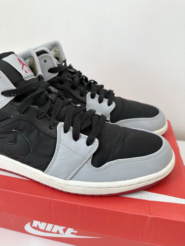 Air Jordan 1 Mid  ( 45) Маратонки