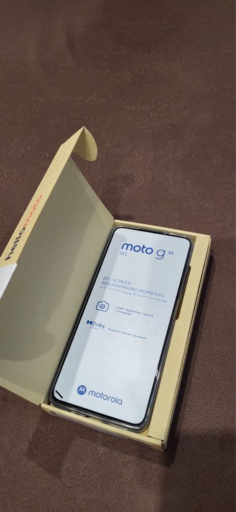 Motorola g35 256GB гаранция 36 месеца НЕРАЗПЕЧАТАН
