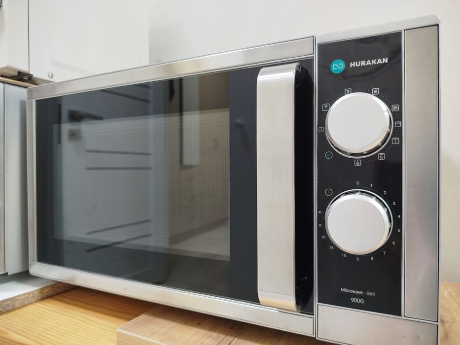 Микроволновая печь  HURAKAN
