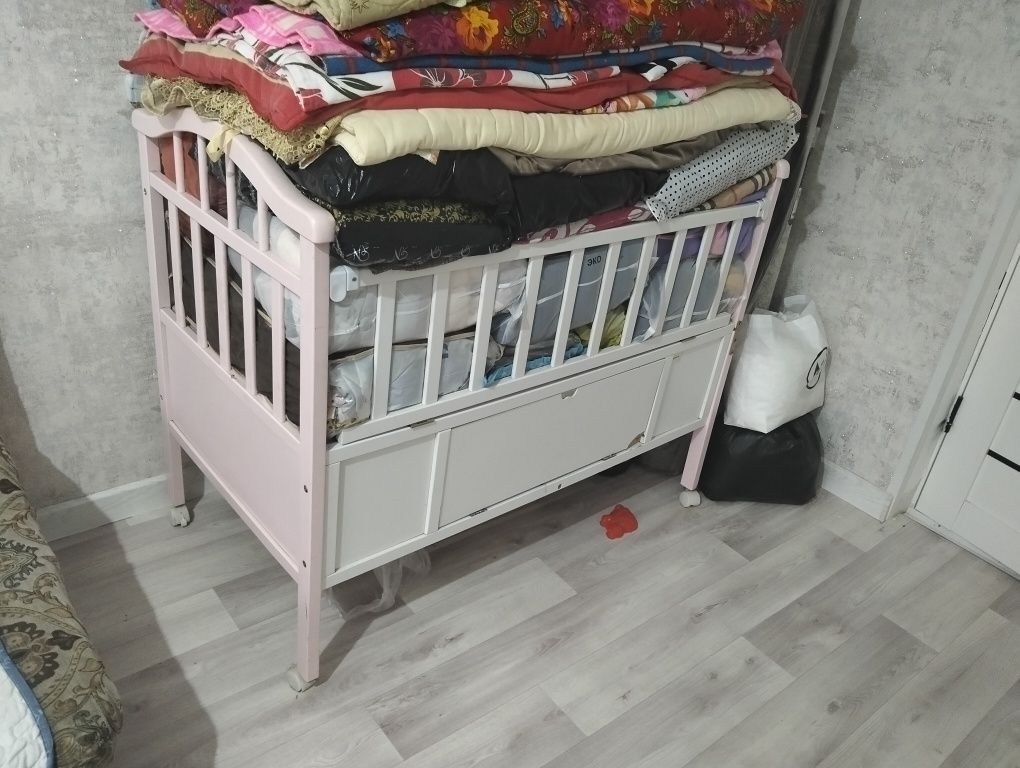 Отдам даром манеж детский