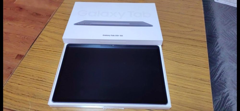 Samsung Galaxy Tab S10+ Клавиатура зарядно