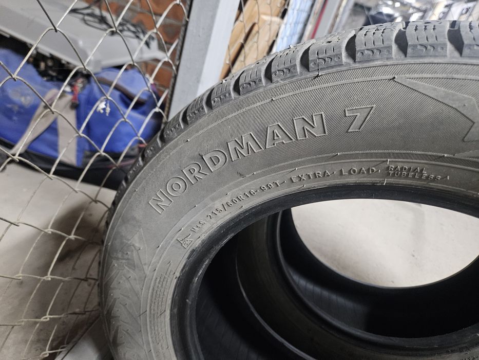 Продам зимние нокиан нордман 7, 2 шины