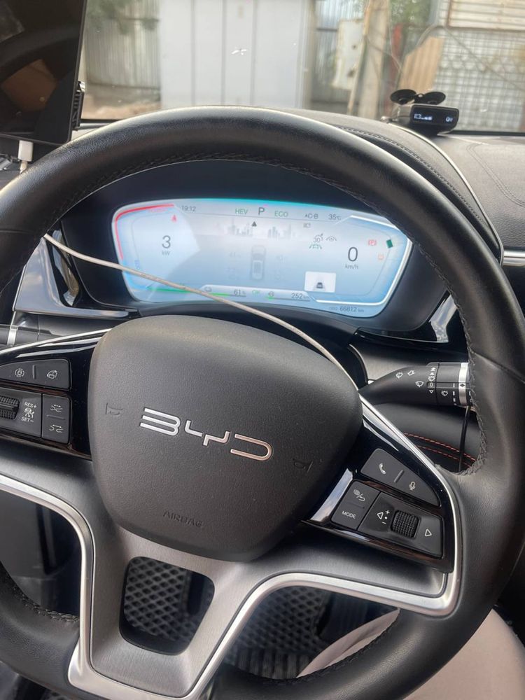 BYD Song Plus — идеальное состояние! Срочно!