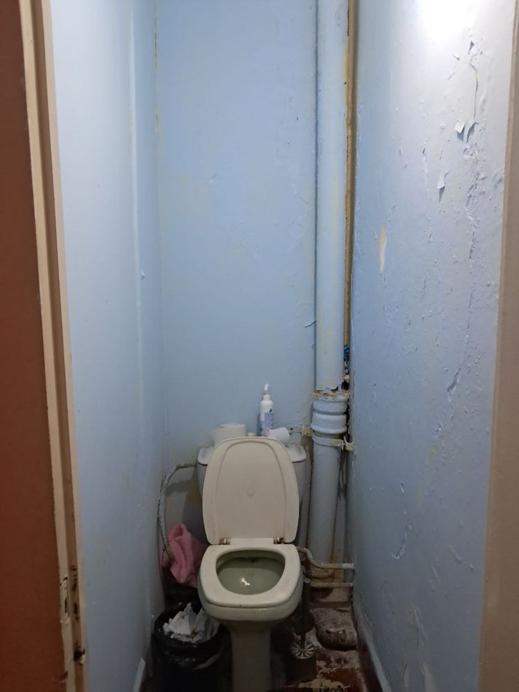 Uchtypa tumani algaretim daha 2 xonali uy sotiladi