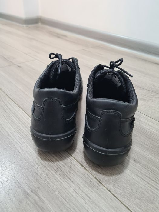Pantofi/bocanci de piele UVEX bombeu compozit marimea 41