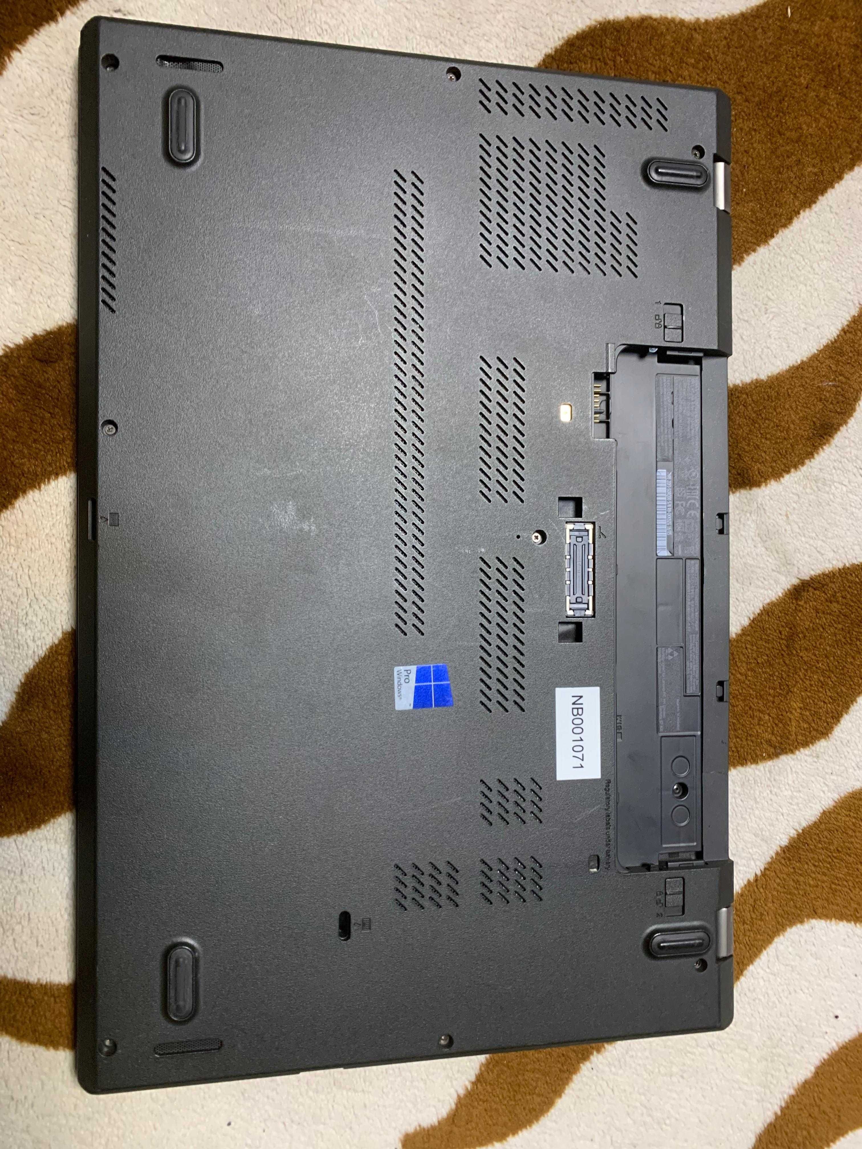 Laptop Lenovo T560 i5-6300u ,8gb ram ,fara ssd fara hdd