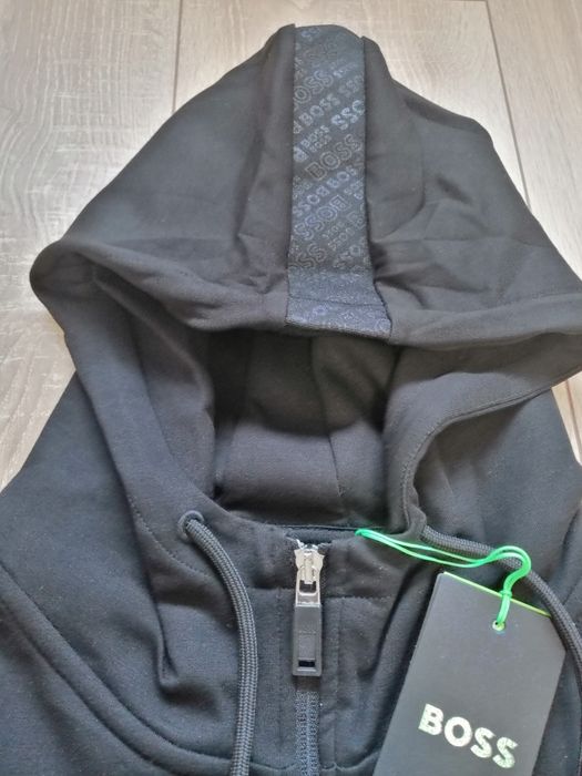 Hugo Boss мъжки спортен екип с качулка S