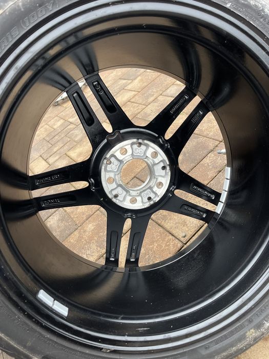 O 1 bucata  Janta spate  originala Mercedes Amg e w213