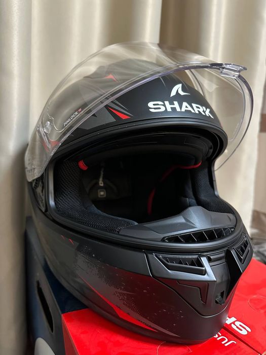 Каска за мотор Shark