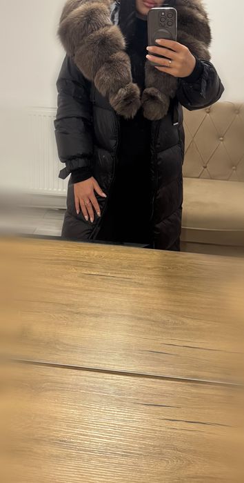 Geaca lungă cu blana naturală