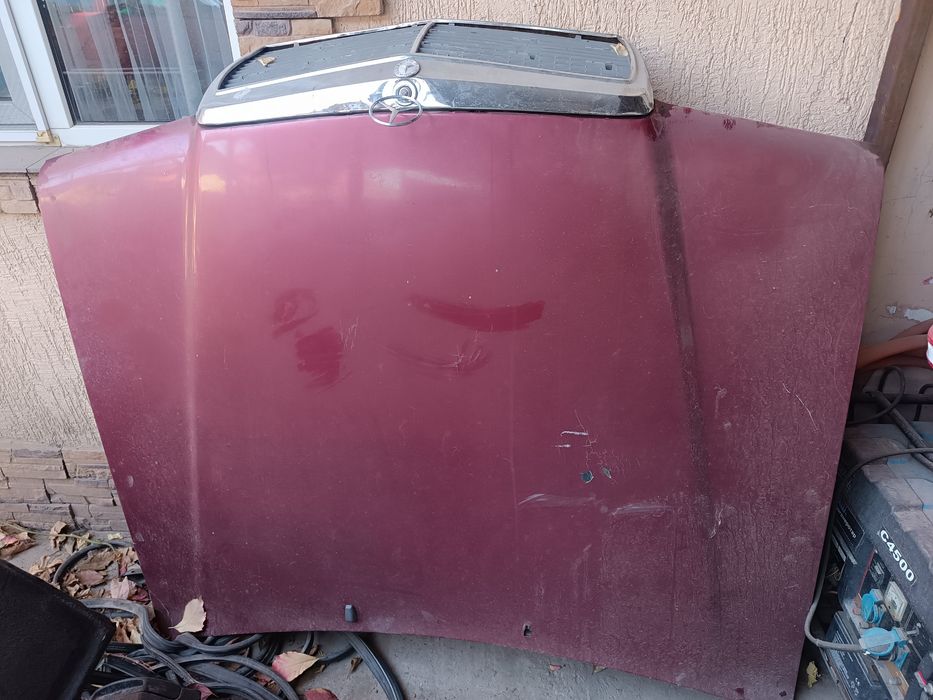 Капот и крыло Мерседес 190