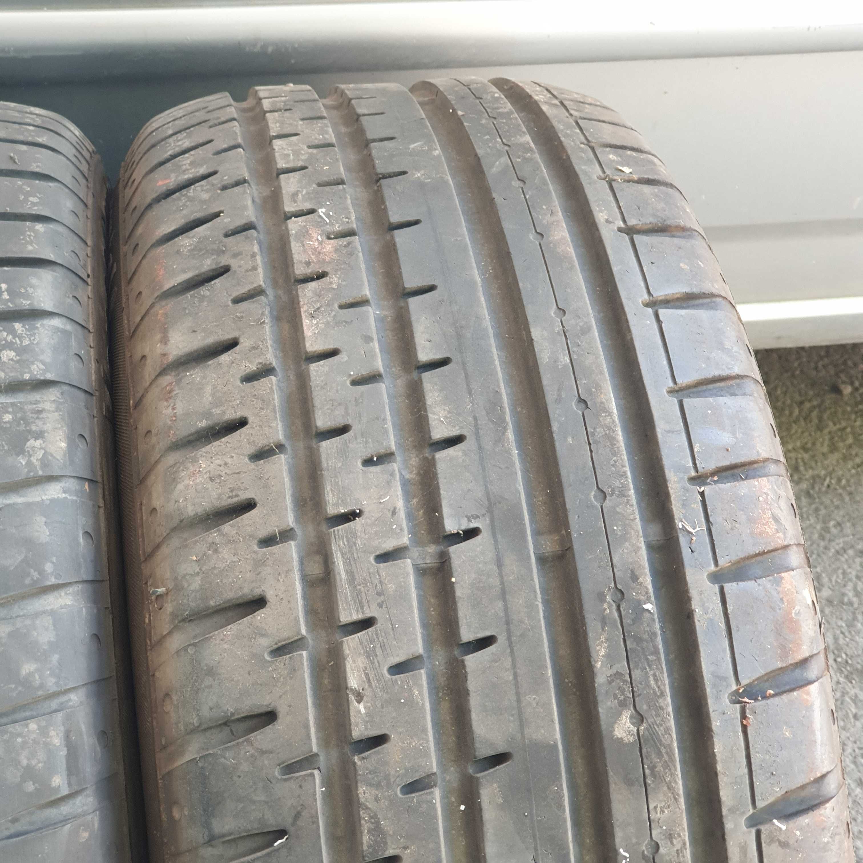 235/55R17 Continental VancoContact