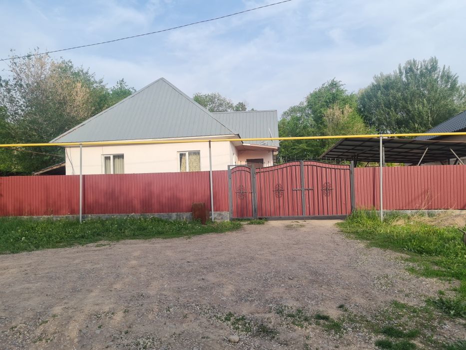 Продам дом в село Улан
