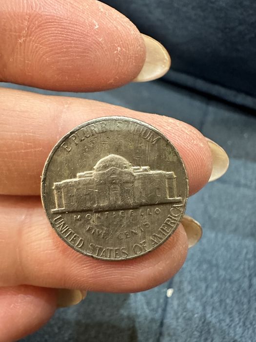 Продам юбилейную монету