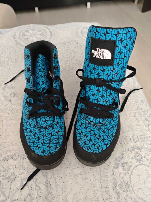 Продавам Чисто Нови The North Face номер 45,5