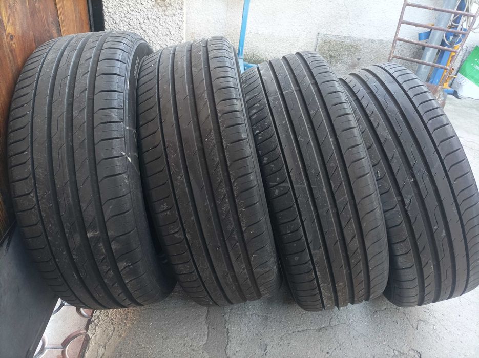 Гуми 215/55/18 летни