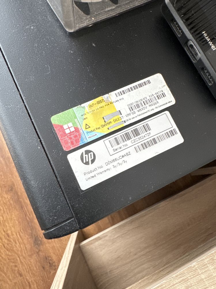 Продавам настолен компютър HP Z420 Workstation Product Specifications
