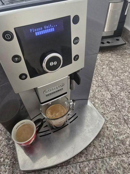 Кафемашина Delonghi Perfecta