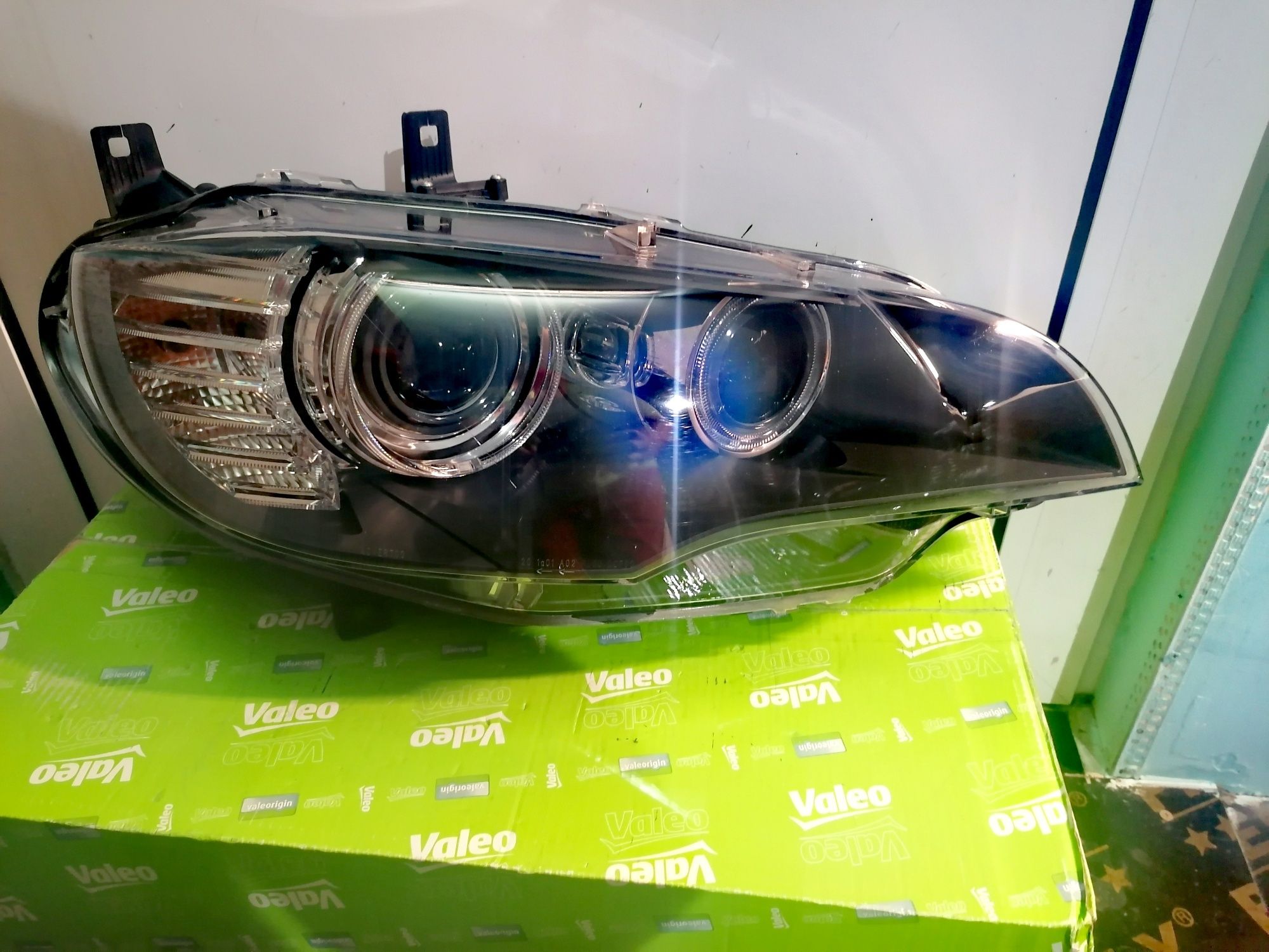Фар Фарове за БМВ Х6 Е71 Е72 Х5 М Е70 / BMW X6 E71 E72 X5 M E70 Bi-Xen