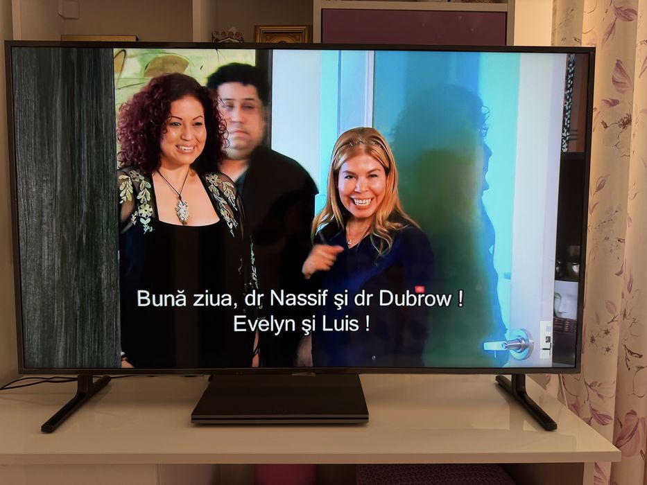 CA NOU - Televizor LED Smart SAMSUNG 49RU8002 Ultra HD 4K HDR 123 cm