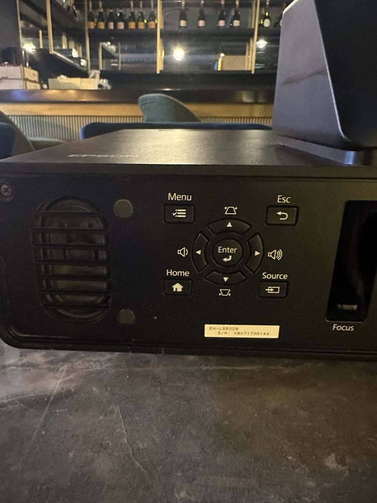 Проектор EPSON для пабов и ресторанов
