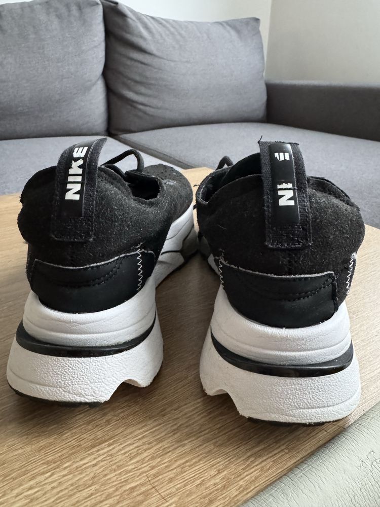 Маратонки Nike 42 н-р