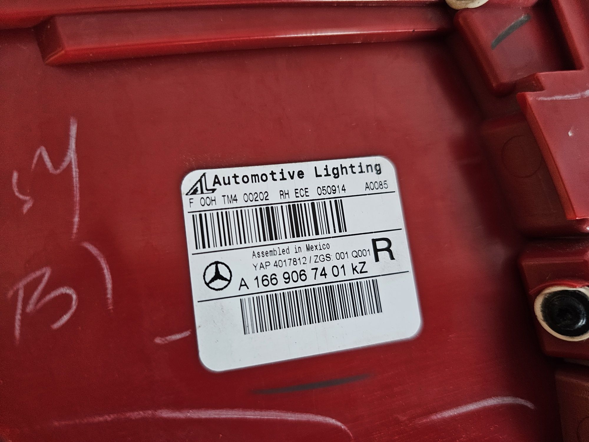 Stop dreapta aripa Mercedes GL X166 W166 dupa 2012 cod A1669067401