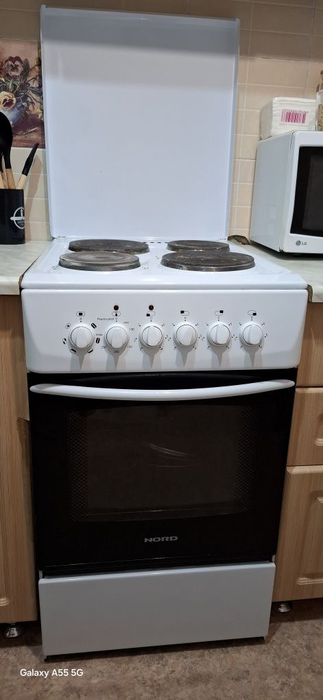 Продам плиту 4 комфорную