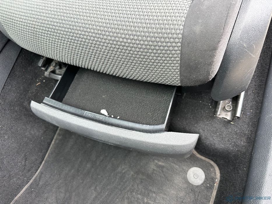 Scaun sofer stanga  VOLKSWAGEN GOLF VI Variant (AJ5) [ 2009 - 2013 ]