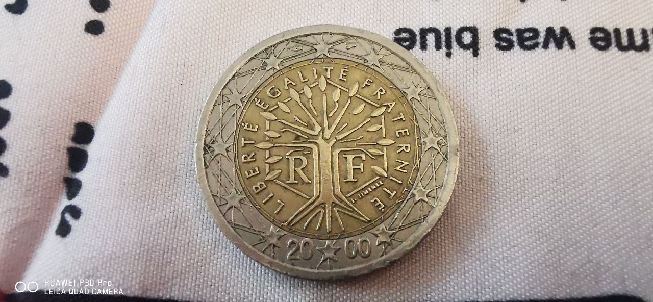 Монета от 2 евро с изместен център 2000г.