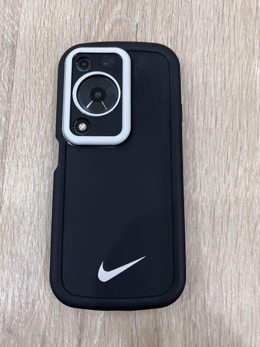 Срочно продам смартфон хуавей нова ю 72