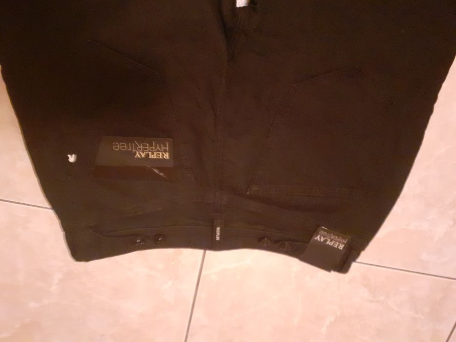 Blugi noi Replay model boyfriend