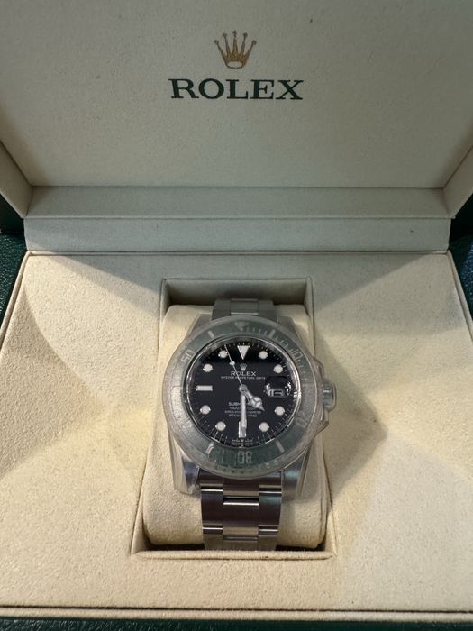 Rolex Submariner Date Oyster, 41 mm, Oystersteel Reference 126610LV