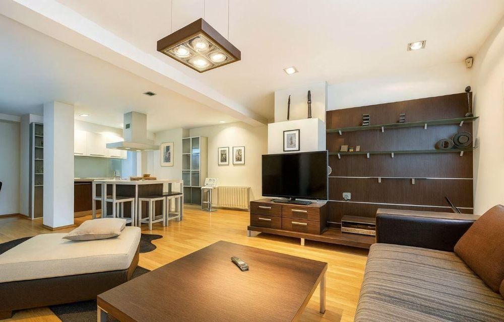 Двустаен апартамент в района на м-т Бриз!