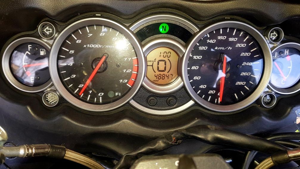 Suzuki Gsx 1300 R Hayabusa în RATE sau Schimb cu Generația III