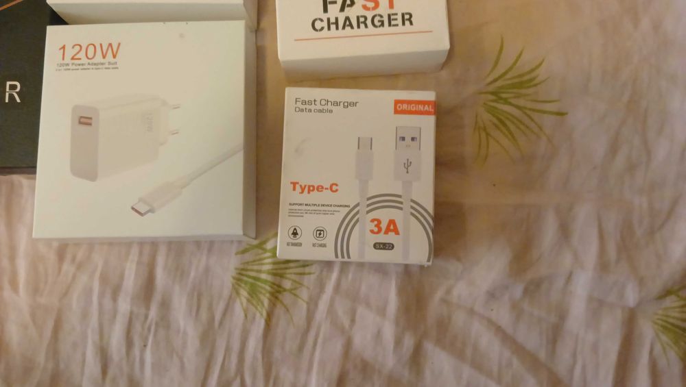 incarcatoare telefon,tableta,cablurii incarcare