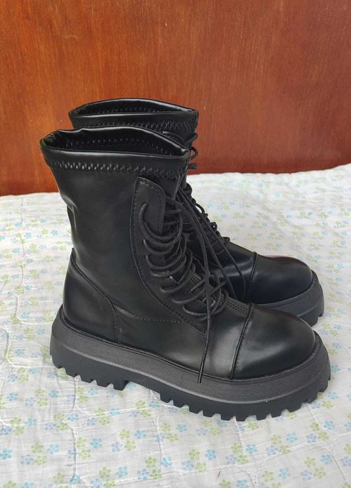 Ботинки 37 размер новые