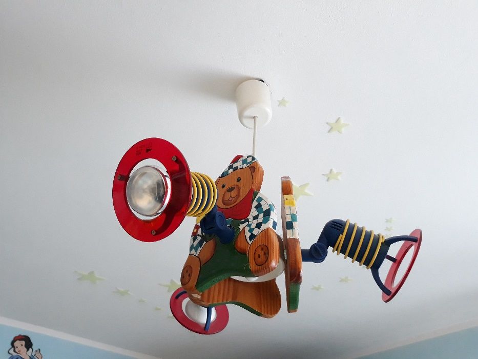 Vand candelabru+veioza pentru camera copilului