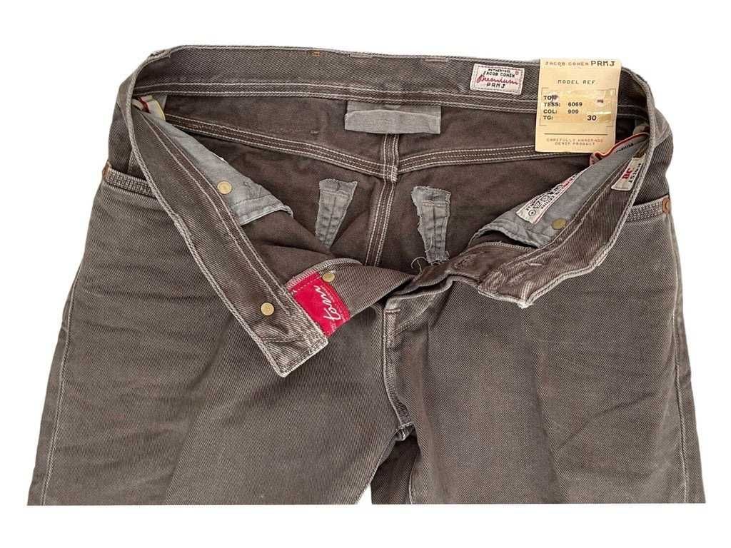Blugi , jeans JACOB COHËN

Model Tom Premium Edition