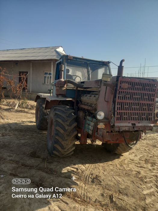 Т 150 трактор сотилади