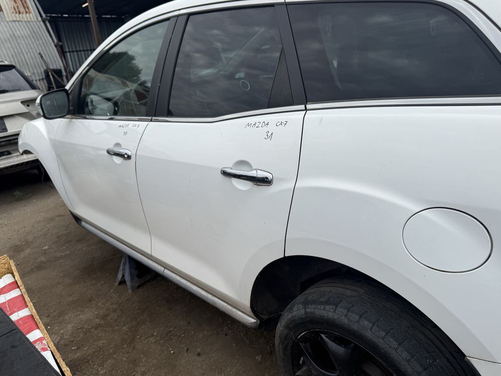 На части Mazda CX7 CX-7 2.2CD Ляв калник Броня задна капак заден врати