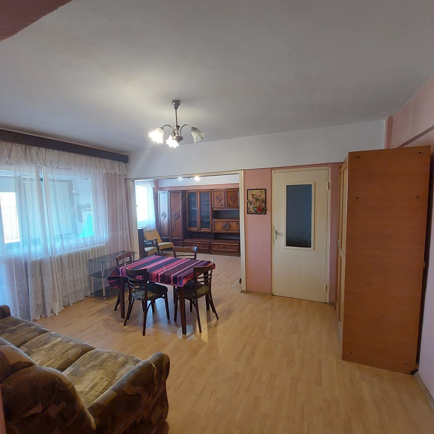 Apartament 4 camere