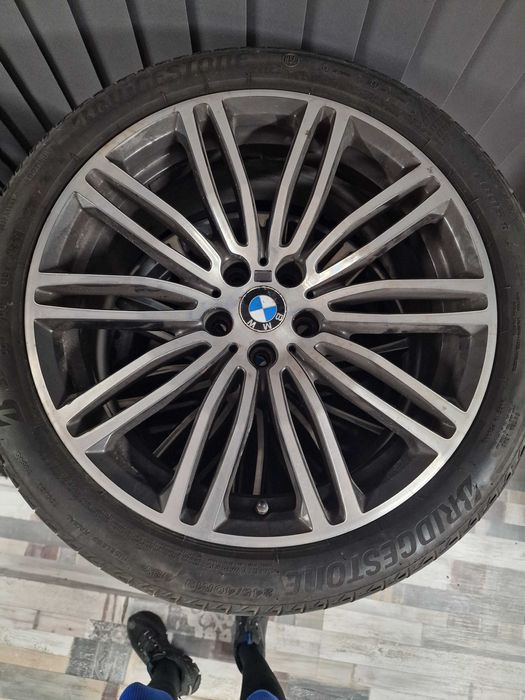 Джанти и гуми BMW 5 M SPORT