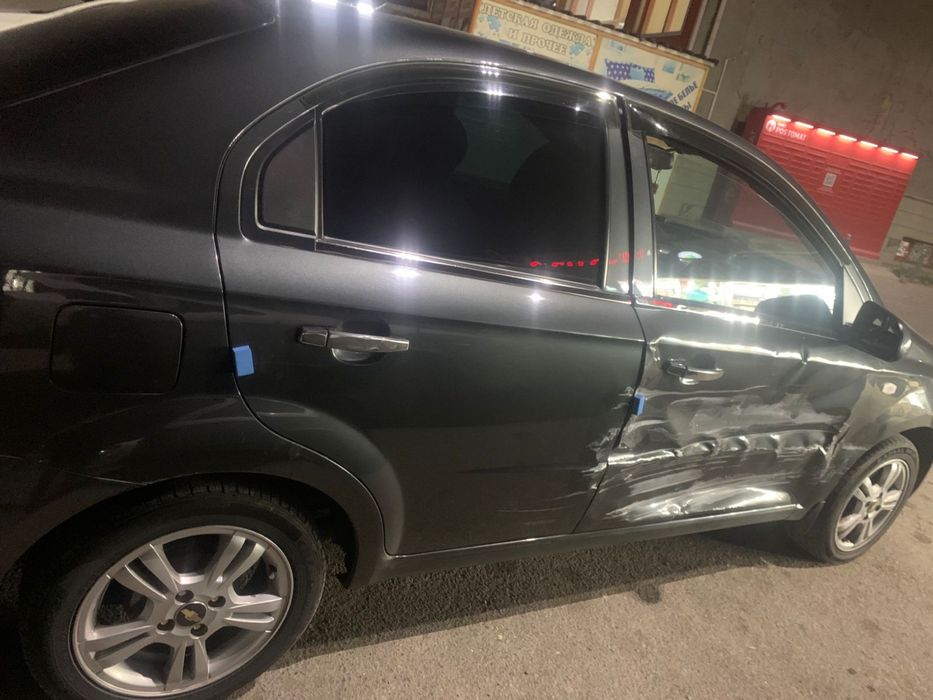 Двер R3  артқы есік сұр түсті 30000тнг