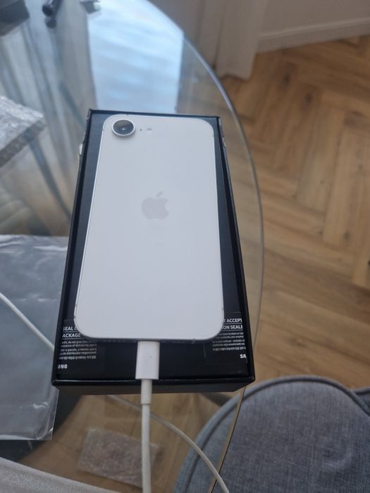 Carcasa originala iphone 16e