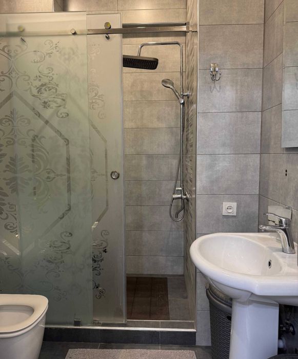 Chilonzor Novza metro Gʻafur G'ulom park yaqinda arenda