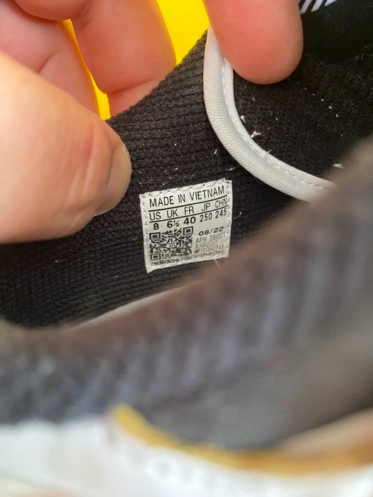 Продавам оригинални маратонки Adidas